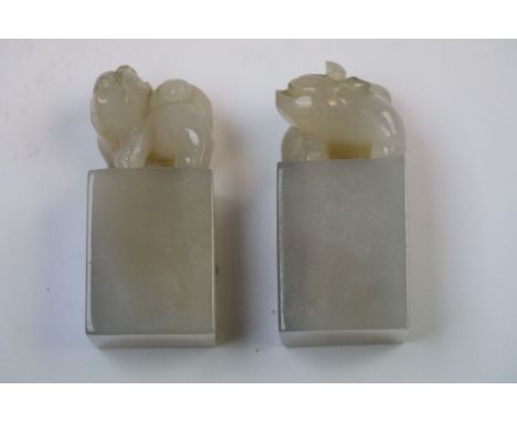 Pair of 19th century carved Chinese Dogs of Fo statue agate seal stamps, height approximately 7cm (2)