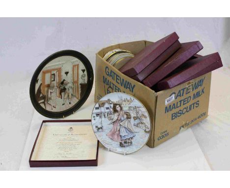 Group of vintage collectors Plates to include Royal Worcester boxed examples