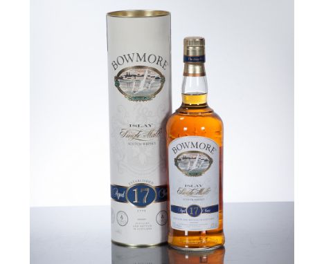 BOWMORE 17 YEAR OLD
Single Islay Scotch Whisky. In tube. 700 ml, 43% volume. 