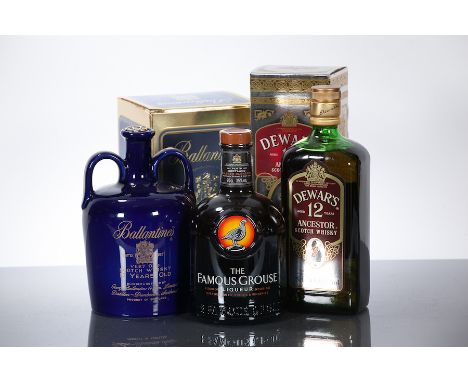 THE FAMOUS GROUSE LIQUEUR
Blended Liqueur. 70 cl, 35% volume.
DEWAR'S 12 YEAR OLD ANCESTOR
Blended Scotch Whisky in carton. 7