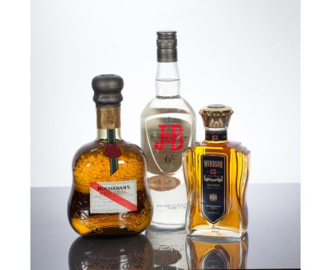 BUCHANAN'S RED SEAL
Blended Scotch Whisky, no. MR7EO5. Venezuelan import. 0.75 L, 40° G.L.
WINDSOR 12 YEAR OLD
Blended Scotch