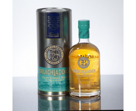 BRUICHLADDICH 20 YEAR OLD
Single Islay Scotch Whisky. In tube. 70 ml, 46% volume.
