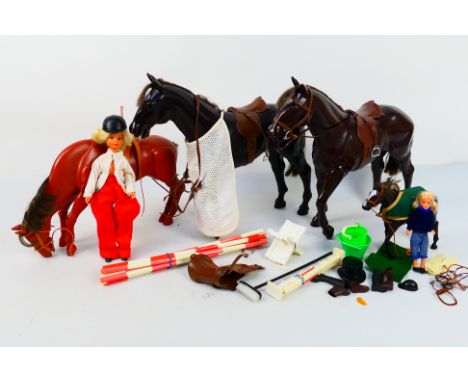 Lesney Suki - Pedigree Anna Moore - A vintage Anna Moore doll and showjumping horse with accessories and two other larger unm