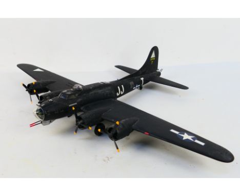 Franklin Mint Collection Armour - An unboxed USAF B17 Flying Fortress in 1:48 scale. The model named Tondalaya is dusty from 