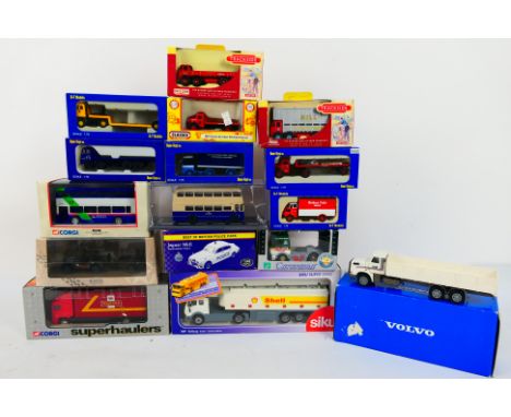 Corgi - Siku - Conrad - Base Toys - 16 x boxed models including Volvo NL10 Turbo platform truck # 280909, Metrobus in Travel 