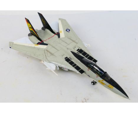 Franklin Mint Collection Armour - An unboxed USAF F-14 Tomcat in 1:48 scale. The model named USS Abraham Lincoln is dusty fro