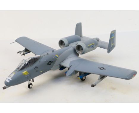 Franklin Mint Collection Armour - An unboxed USAF A-10 Warthog in 1:48 scale. The model named Philadelphia Freedom is dusty f