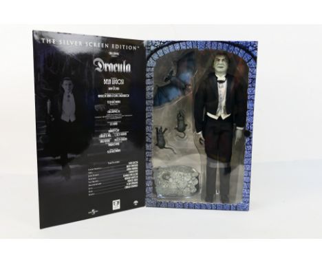 Sideshow - A boxed 12" Silver Screen Edition Bela Lugosi as 'Dracula' - Comes with blister packed accessories. Presentation b