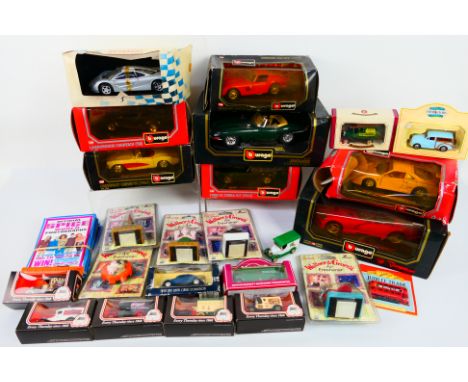 Bburago - Days Gone - Wallace & Gromit - A collection of boxed vehicles, 5 x boxed Wallace & Gromit air fresheners and Spice 