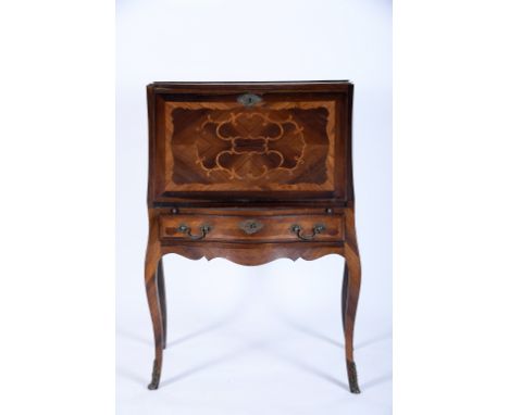 A bonheur-du-jour, D. José I, King of Portugal (1750-1777), Brazilian rosewood with burr-Brazilian rosewood and kingwood marq