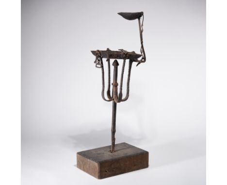 A KOREAN IRON OIL LAMP, JOSEON DYNASTY； Please note: in-house shipping cannot be arranged for this item, bidders need to cont