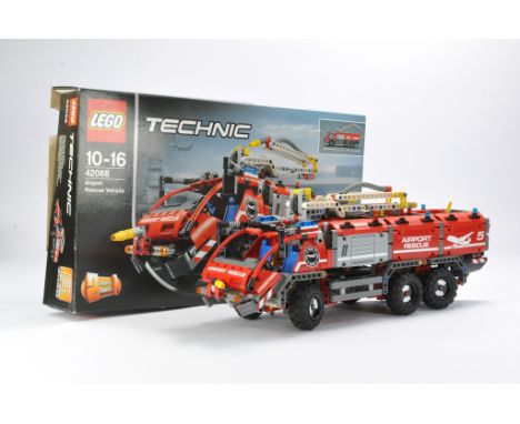 LEGO Technic 42068 (10-16 Jahre) Airport Rescue Vehicle