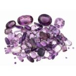 Lot lose Amethyste in versch. Schliffformen zus. ca. 388