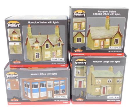 Bachmann Branchline OO gauge Scenecraft buildings, comprising 44-0084 Hampton Lodge with lights, 44-0083 Hampton Station Book