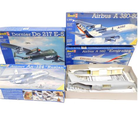 Revell model kits, to include Antonovan 124 Ruslan Airbus A380 Emirates, Airbus A380-800, and a Dornia D0217E5, boxed. (4) 