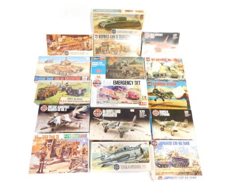 Airfix, Hasegawa and other 1:72 scale model kits, including HS Gnat, Bofors gun and tractor, Panzer mark 4 tank, Crusader tan