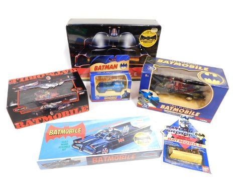 Corgi and Polar Lights model kits and diecast, comprising Polar Lights The 1966 Batmobile, Polar Lights kit number POL821 Bat
