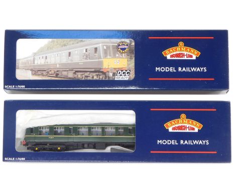 A Bachmann Branchline OO gauge Class 108 two car DMU, BR green livery with speed whiskers, 32-900, boxed. 