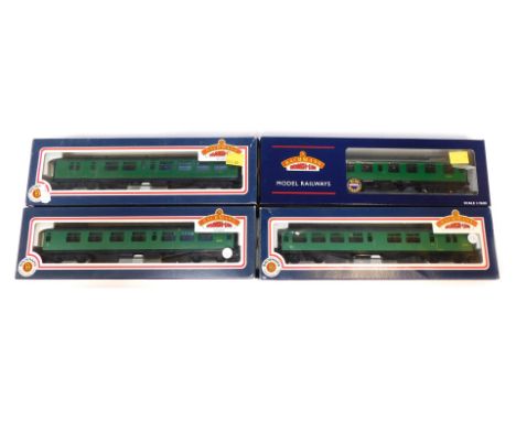 Bachmann Branchline coaches, comprising 39-028C BR MKI corridor coach, SKSR green livery, 34-500 63ft Bulleid corridor/open b
