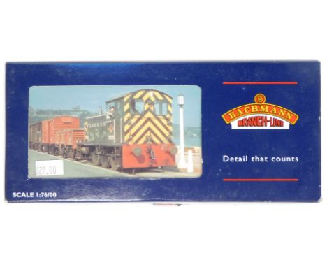 A Bachmann Branchline OO gauge Class 04 diesel shunter, 11226, BR black livery, 31-335, boxed. 