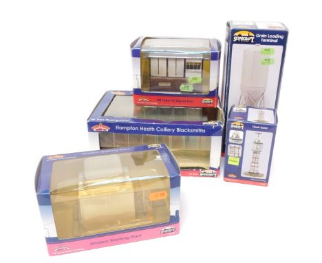 Bachmann Branchline OO gauge Scenecraft buildings, comprising 44-033 Hampton Heath Colliery Blacksmiths, 44-185 Grain Loading