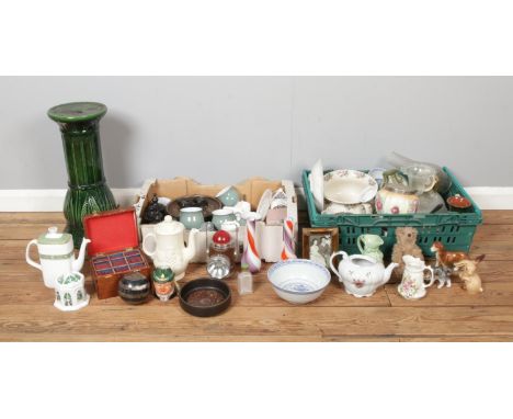 Two boxes of mostly assorted ceramics to include Royal Doulton Rondelay, Wade English Life, Shelley, Denby, Beswick, art glas