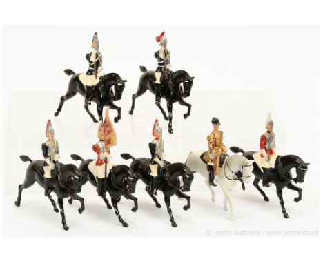 Britains - Set 2067 - Sovereign's Standard with Trumpeter &amp; Escort [1952 - 59 issue], comprising: 1 x Mounted Trumpeter i