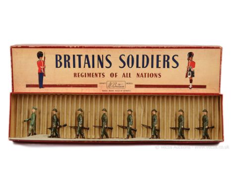 Britains Set 1603 - Irish Infantry in Battledress [1950 version], comprising: Officer Marching Empty Handed &amp; 7 x Other R