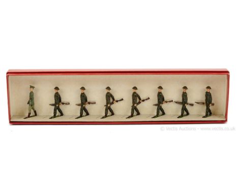 Britains Set 1603 - Irish Infantry in Battledress [1950 version], comprising: Officer Marching Empty Handed &amp; 7 x Other R