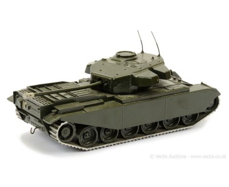 Britains - Set 2150 - Centurion Tank [1960 Version], comprising: Centurion Tank finished in Gloss Mid Green with Sprung Gun E