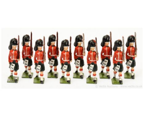 Britains - From Set 73 - British Army Presentation Case - [1958 version] now comprising: The Black Watch - 10 x Highlanders M