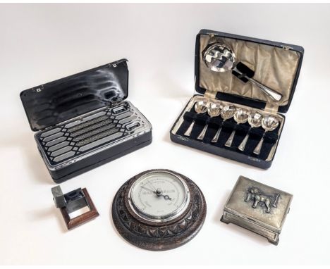 Collectable items to include, Vintage valve radio model P17B, Antique De La Rue and Co travelling push button Inkwell, Vintag
