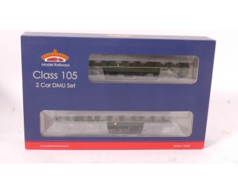 A Bachmann OO Gauge Class 105 Two-Car Diesel Multiple Unit, ref 31-326, in BR green livery with speed whiskers, VG-E, box VG