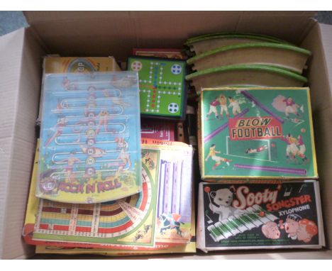 Various 1940s and later Toys and Games, including Marx Rock n Roll Bagatelle style plastic/tin game, Rainbow Game and some un