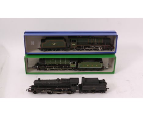 Mainline and Bachmann OO Gauge 4-6-0 Locomotives and Tenders, comprising Mainline BR green Jubilee no 45691 'Orion' and weath