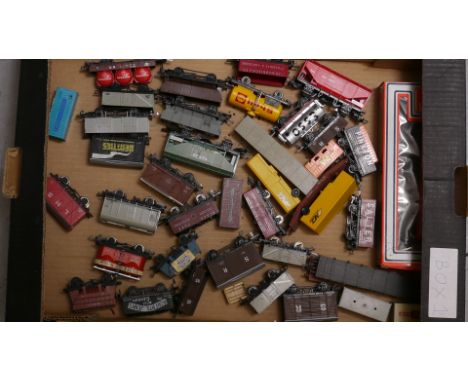 Unboxed OO Gauge Freight Stock by Farish Wrenn Mainline and Others, including hopper wagons (2), Lima grain wagons (2), Wrenn