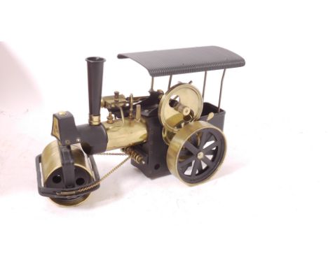 A Wilesco Live Steam Tablet-fired 'Old Smokey' Steam Roller, in black/gold finish, unboxed, appears probably only steamed onc