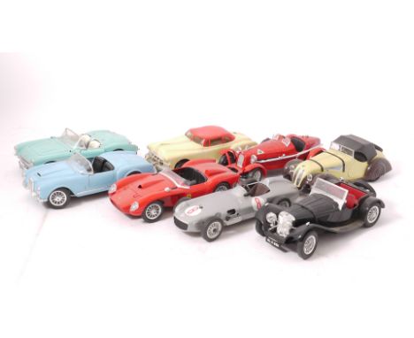 Unboxed 1:18/1:24 Scale Vehicles, A collection of vintage vehicles mostly by Burago (two loose in boxes), but including some 