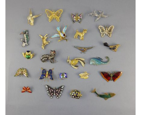 Collection of Animalier Brooches comprising ten butterfly brooches or pendants, mostly enamelled, eight bird brooches, in ena
