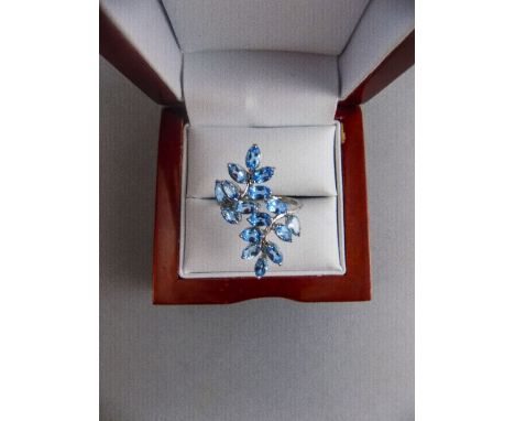 Swiss Blue Topaz Leaf Ring, 4.5cts of the bright, clear blue topaz, halfway between sky and London blue topaz, set in a doubl
