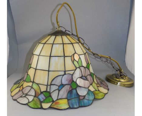 Tiffany Style Light Shade And Ceiling Fittings