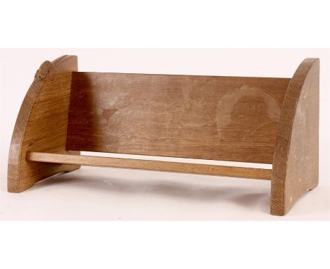 ROBERT THOMPSON KILBURN A MOUSEMAN ADZED OAK BOOK TROUGH with rounded ends and carved mouse motif 45.5cm across