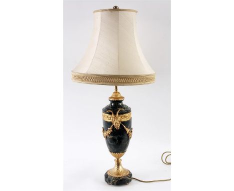 A LATE 19TH CENTURY FRENCH GREEN MARBLE AND ORMOLU MOUNTED CASTLETTE TABLE LAMP