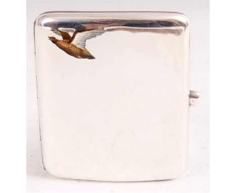 AN EDWARDIAN SILVER & ENAMEL CIGARETTE CASE of bowed shape with enamel flying grouse to the hinged lid, interior stamped Samu