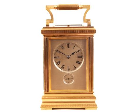 A LATE 19TH CENTURY GILT BRASS FRENCH GRAND SONNERIE CARRIAGE CLOCK REPEATER the large case with partly reeded folding handle