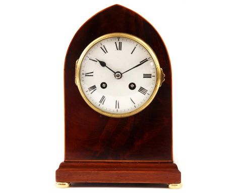A LATE 19TH CENTURY BOXWOOD STRUNG FIGURED MAHOGANY LANCET-TOP MANTEL CLOCK on shallow brass bun feet, the painted convex dia
