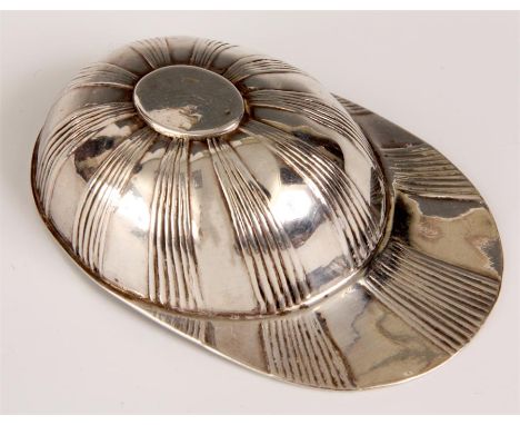AN UNUSUAL GEORGE III JOCKEY'S CAP SILVER CADDY SPOONBirmingham 1798 - 5.5cm overall