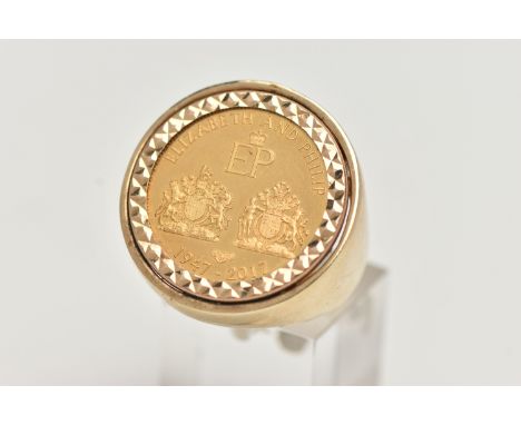 A GENTS DOUBLE PORTRAIT FULL SOVEREIGN RING, Elizabeth II 2017 full sovereign, Elizabeth and Phillip 1947-2017 with coat of a