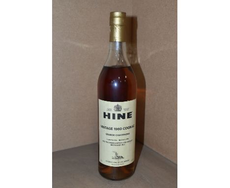 ONE BOTTLE OF HINE VINTAGE 1960 GRAND CHAMPAGNE COGNAC, landed 1962, bottled 1986, 40% vol. 70cl, fill level lower shoulder, 