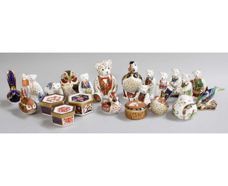 Royal Crown Derby Paperweights, mainly birds and bears; together with trinket boxes (one tray)Govioers and all other bears la